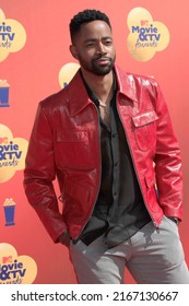 LOS ANGELES - JUN 5:  Jay Ellis At The 2022 MTV Movie And TV Awards At Barker Hanger On June 5, 2022 In Santa Monica, CA