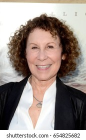 LOS ANGELES - JUN 5:  Rhea Perlman At 