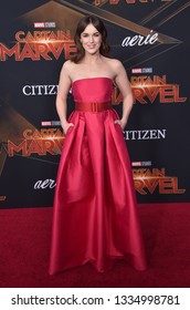 LOS ANGELES - MAR 04:  Elizabeth Henstridge Arrives For The 'Captain Marvel' World Premiere On March 04, 2019 In Hollywood, CA