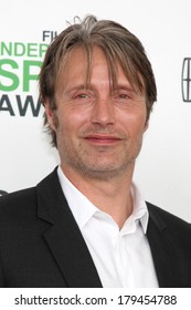 LOS ANGELES - MAR 1:  Mads Mikkelsen At The Film Independent Spirit Awards At Tent On The Beach On March 1, 2014 In Santa Monica, CA