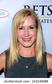 LOS ANGELES - MAR 18:  Angela Kinsey At The Norma Jean Gala At The Taglyan Complex On March 18, 2015 In Los Angeles, CA