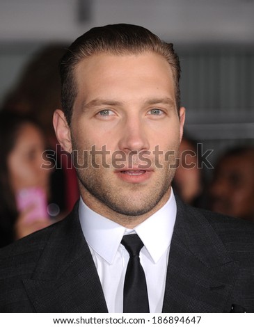 Jai Courtney russian