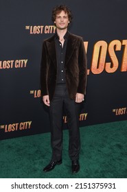 LOS ANGELES - MAR 21: Matthew Gray Gubler arrives for 'The Lost City' Los Angeles Premiere on March 21, 2022 in West Hollywood, CA