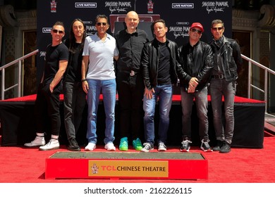 LOS ANGELES - MAY 11: Jeff Schroeder, Stephen Perkins, Elie Samaha, Billy Corgan, Jimmy Chamberlin, Guest, Perry Farrell At The TCL Chinese Theatre IMAX On May 11, 2022 In Los Angeles, CA