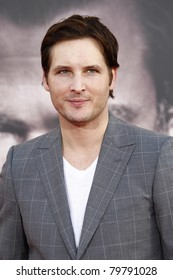 LOS ANGELES - MAY 2:  Peter Facinelli At The Premiere Of Thor At The El Capitan Theater, Los Angeles, California On May 2, 2011.