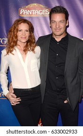 LOS ANGELES - MAY 2:  Robyn Lively, Bart Johnson At The 