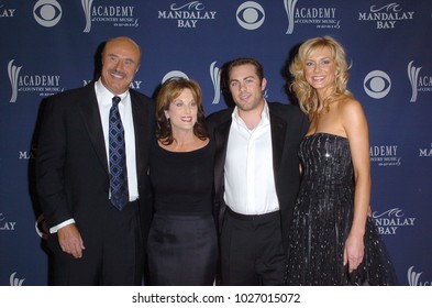 LOS ANGELES - MAY 24:  Dr. Phil McGraw Arrives To The Academy Of Country Music Awards  On May 24, 2004 In Las Vegas, NV                