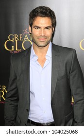 LOS ANGELES - MAY 31:  Jordi Vilasuso Arriving At The 