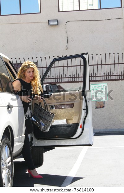 LOS\
ANGELES - MAY 4, 2011: Actor Kirstie Alley arriving at Dancing with\
the Stars rehearsal studio to begin a new week of dancing practice\
for next week\'s competition May 4, 2011 Los\
Angeles.