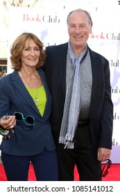 LOS ANGELES - MAY 6:  Doria Cook-Nelson, Craig T Nelson at the "Book Club" LA Premiere at Village Theater on May 6, 2018 in Westwood, CA