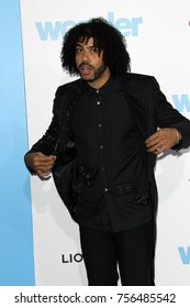 LOS ANGELES - NOV 14:  Daveed Diggs At The 