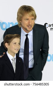 LOS ANGELES - NOV 14:  Jacob Tremblay, Owen Wilson At The 