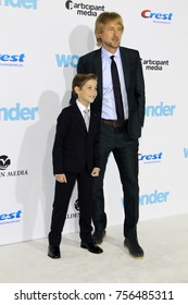 LOS ANGELES - NOV 14:  Jacob Tremblay, Owen Wilson At The 