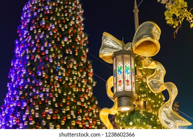 Los Angeles, NOV 19: Night View Of The Beautiful Christmas Lights Of The Grove On NOV 19, 2018 At Los Angeles