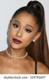 LOS ANGELES - NOV 20:  Ariana Grande at the 2016 American Music Awards at Microsoft Theater on November 20, 2016 in Los Angeles, CA
