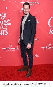 LOS ANGELES - NOV 20:  Paul Campbell Arrives For The â€˜Christmas Under The Starsâ€™ Special Screening On November 20, 2019 In Los Angeles, CA                