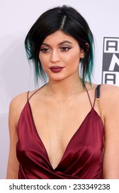 LOS ANGELES - NOV 23:  Kylie Jenner at the 2014 American Music Awards - Arrivals at the Nokia Theater on November 23, 2014 in Los Angeles, CA