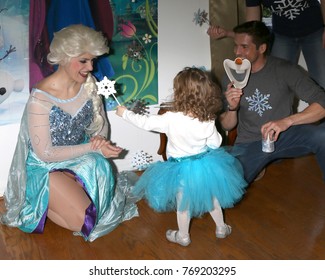 LOS ANGELES - NOV 26:  Elsa Impersonator, Amelie Bailey, Scott Bailey At The Amelie Bailey 2nd Birthday Party At Private Residence On November 26, 2017 In Studio City, CA