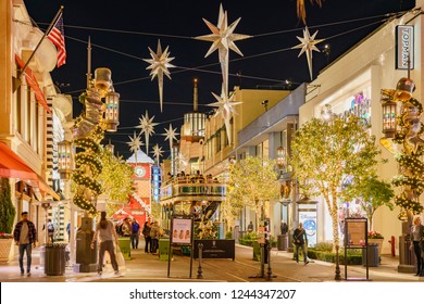 Los Angeles, NOV 27: The Beautiful Christmas Tram In The Grove On NOV 27, 2018 At Los Angeles, California