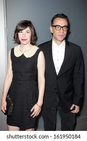 LOS ANGELES - NOV 7:  Carrie Brownstein, Fred Armisen At The Flaunt Magazine November Issue Party At Hakkasan On November 7, 2013 In Beverly Hills, CA