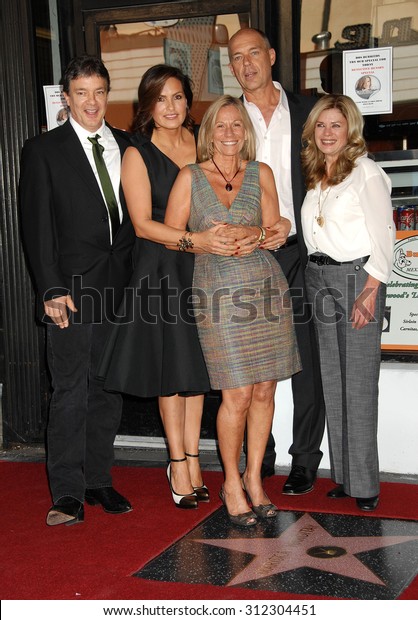 Los Angeles Nov 8 Mariska Hargitay Stock Photo Edit Now 312304451