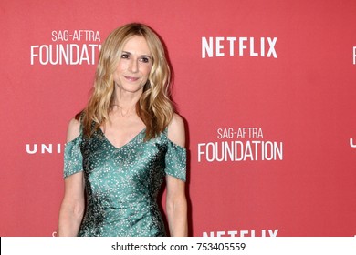 Pictures of holly hunter