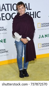 LOS ANGELES - OCT 09:  Gabrielle Carteris Arrives For The 'Jane' Los Angeles Premiere On October  9, 2017 In Hollywood, CA                