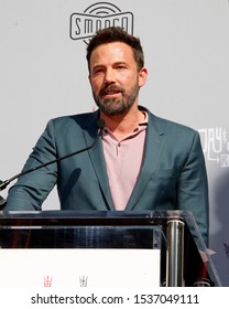 LOS ANGELES - OCT 14:  Ben Affleck at the Kevin Smith And Jason Mewes Hand And Footprint Ceremony at the TCL Chinese Theater on October 14, 2019 in Los Angeles, CA