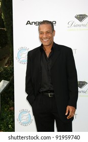 LOS ANGELES - OCT 16:  Phil Morris Arriving At The 2011 Stuntwomen Awards At The Skirball Cultural Center On October 16, 2011 In Los Angeles, CA