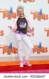 LOS ANGELES - OCT 23:  JoJo Siwa At The Trolls Premiere At Village Theater On October 23, 2016 In Westwood, CA