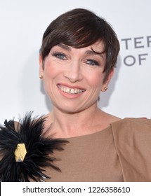 LOS ANGELES - OCT 28:  Naomi Grossman Arrives For The Carney Awards 2018 On October 28, 2018 In Santa Monica, CA                