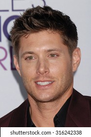 LOS ANGELES - OCT 4:  Jensen Ackles  Arrives At The 2013 Peoples Choice Awards  On January 9, 2013 In Los Angeles, CA             