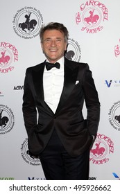 LOS ANGELES - OCT 8:  Robert Herjavec At The 2016 Carousel Of Hope Ball At The Beverly Hilton Hotel On October 8, 2016 In Beverly Hills, CA