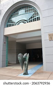 LOS ANGELES - OCTOBER 2021: Entrance, Fashion Institute Of Design And Merchandising (FIDM) In October 2021 In Los Angeles. An Angel Statue Stands At The Entrance To The School.