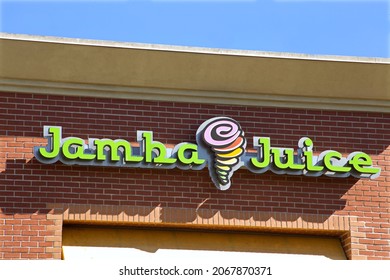 Los Angeles - October 29, 2021: 
Jamba Juice Store Sign Day Exterior