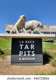 272 La brea tar pits Images, Stock Photos & Vectors | Shutterstock