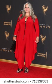 LOS ANGELES - SEP 10:  Marta Kauffman At The 2017 Creative Arts Emmy Awards - Arrivals At The Microsoft Theater On September 10, 2017 In Los Angeles, CA