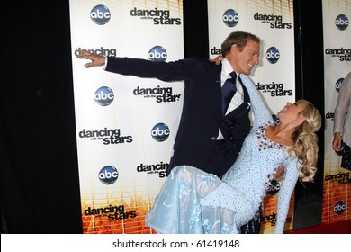 LOS ANGELES - SEP 20:  Chelsea Hightower & Michael Bolton At The Season 11 Premiere Of Dancing With The Stars At CBS Television CIty  On September 20, 2010 In Los Angeles, CA