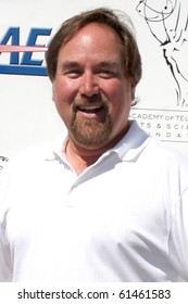 LOS ANGELES - SEP 20:  Richard Karn Arrives At The ATAS Golf Tournament 2010 At Private Golf Club On September 20, 2010 In Toluca Lake, CA