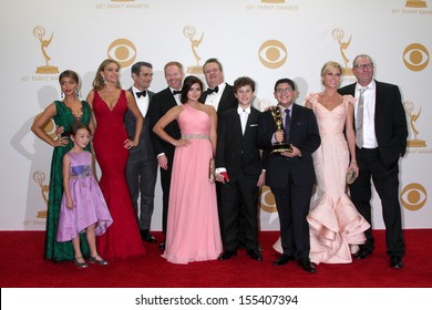 LOS ANGELES - SEP 22:  Modern Family Cast At The 65th Emmy Awards - Press Room At Nokia Theater On September 22, 2013 In Los Angeles, CA