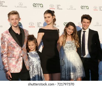 LOS ANGELES - SEP 23:  Guests, Brooke Butler, Annie LeBlanc, Hayden Summerall, At The 27th Environmental Media Awards At The Barker Hangaer On September 23, 2017 In Santa Monica, CA