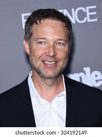 LOS ANGELES - SEP 26:  George Newbern Arrives To The TGIT Premiere Red Carpet Event  On September 26, 2015 In Hollywood, CA.                