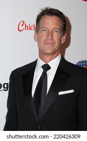 LOS ANGELES - SEP 27:  James Denton At The Hero Dog Awards At Beverly Hilton Hotel On September 27, 2014 In Beverly Hills, CA