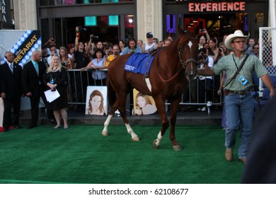 LOS ANGELES - SEP 30:  Atmosphere Horse Arrives At The 