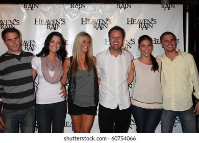 LOS ANGELES - SEP 9:  Chris Harrison, Bachelor Pad Contestants Arrives At The 