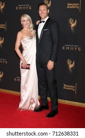 LOS ANGELES - SEP 9:  Julianne Hough, Brooks Laich At The 2017 Creative Emmy Awards At The Microsoft Theater On September 9, 2017 In Los Angeles, CA