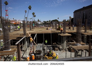 Los Angeles - September 22, 2021: Construction Crew At  Job Site On Sunset Boulevard In Hollywood