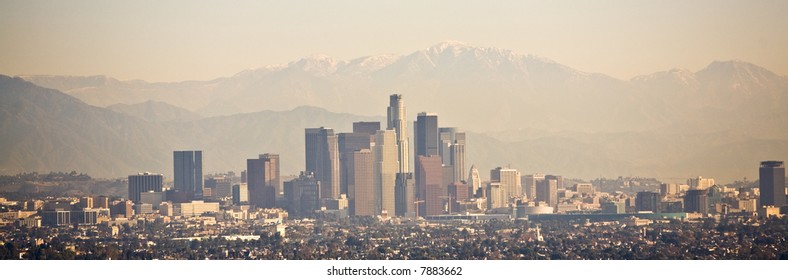 Los Angeles skyline with mountains behind