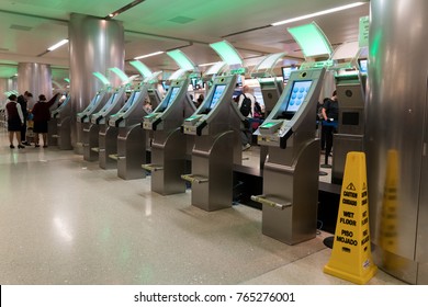 Los Angeles, USA 12, 2017: Group Of Traveler Or Passenger Using Custom Kiosk For Self Check And Declaration In At LAX Los Angeles International Airport.