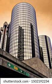 Los Angeles, USA. Circa September 2013. Partial View Of Westin Bonaventure Hotel In Downtown Los Angeles, As Seen From 110 Freeway Underpass.